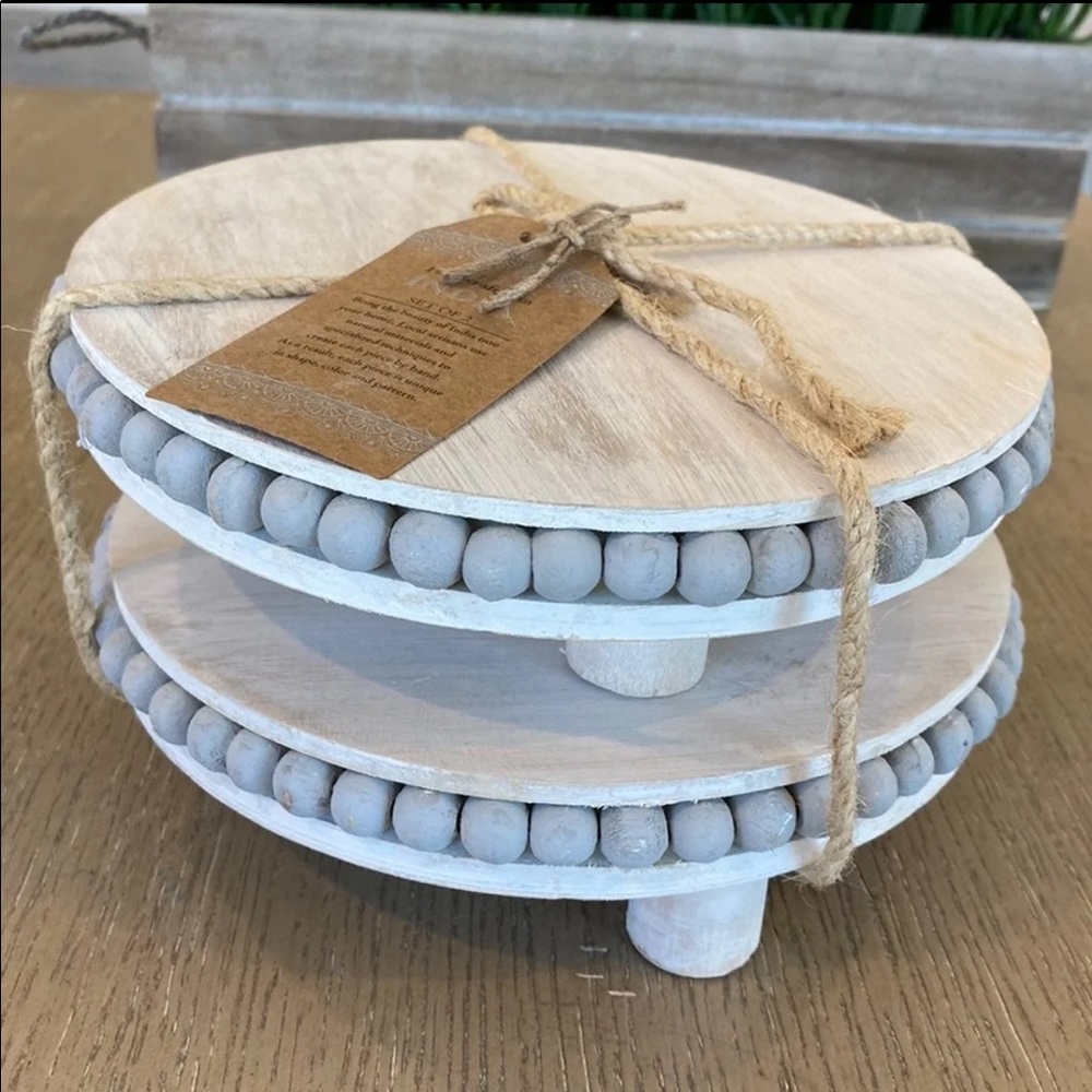 🎉🎊 HOST PICK 🎊✨🎊 Set of 2 Round Wooden Beaded Risers ✨🌻🎉
